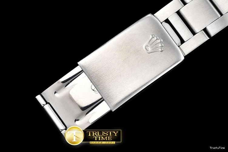 1108 Resilient ROLSUB0186 – Vintage Sub Ref 6205 White A- 1026